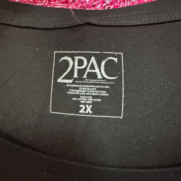 2Pac Color Spell Out Fresh Out the Joint Hip Hop Crop Top 2X - Picture 4 of 4